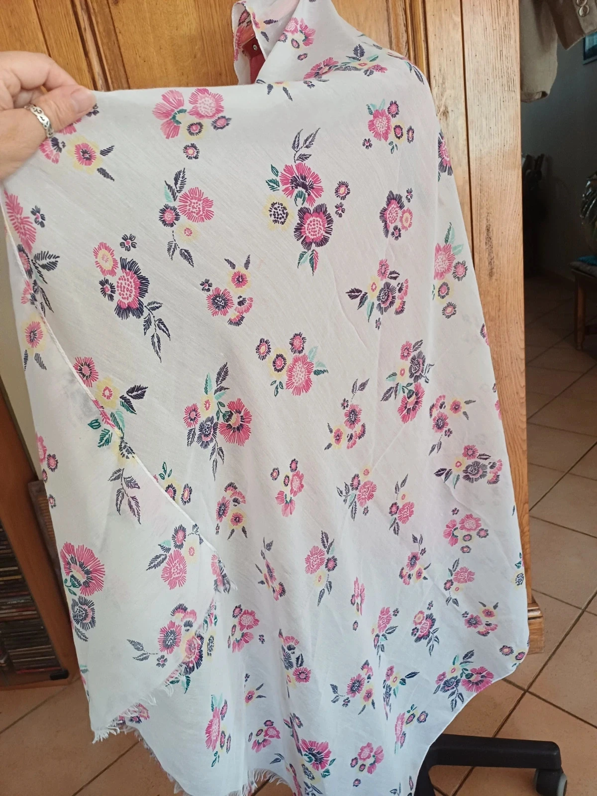 Estola com flores, lenço, volta ao pescoço – photo 3